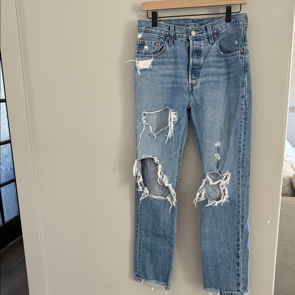 Levi's High Rise Ripped Light Blue Jeans